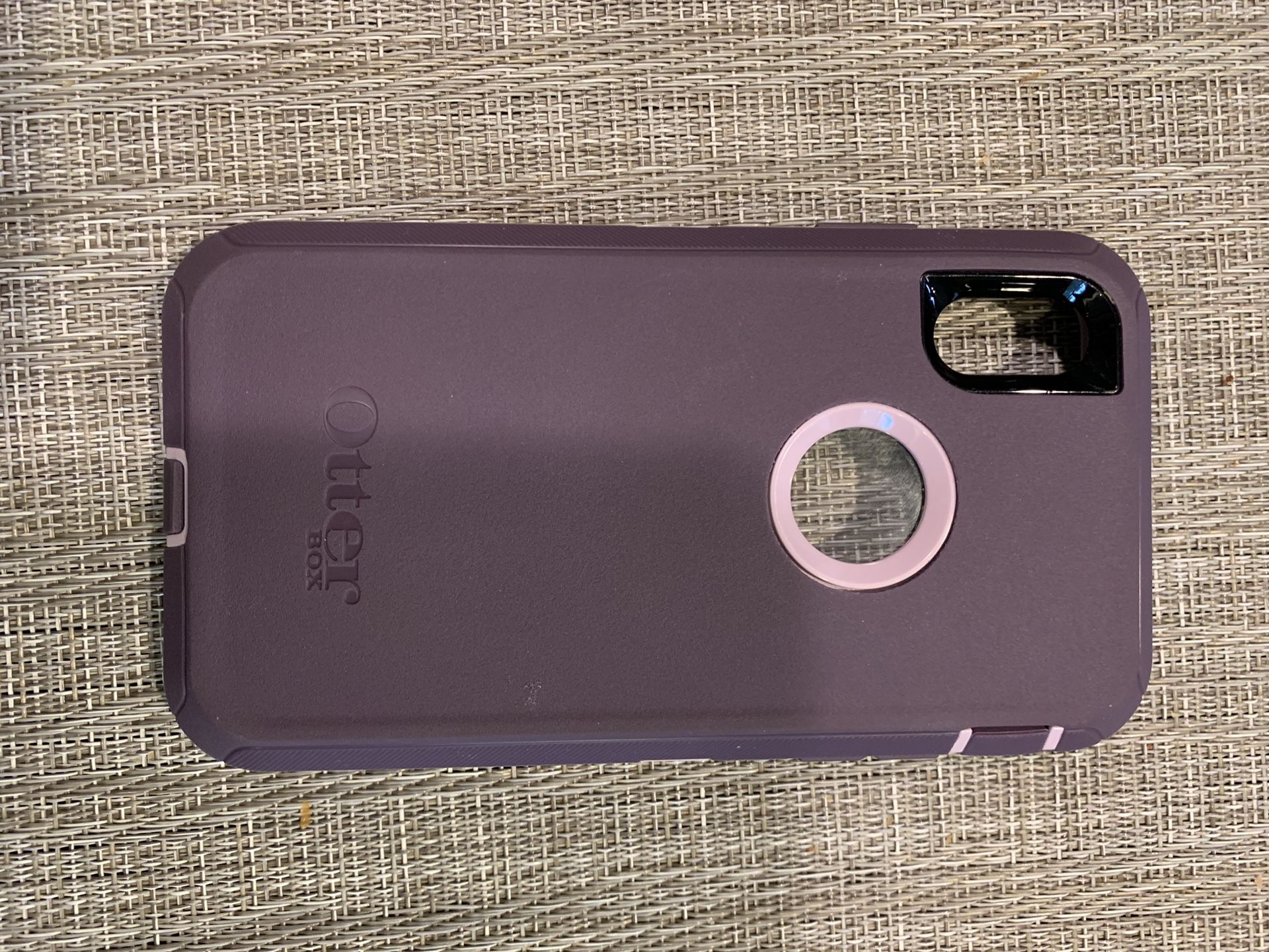 Otter box defender iPhone XR