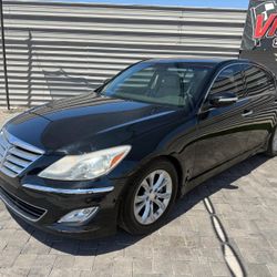 2013 Hyundai Genesis