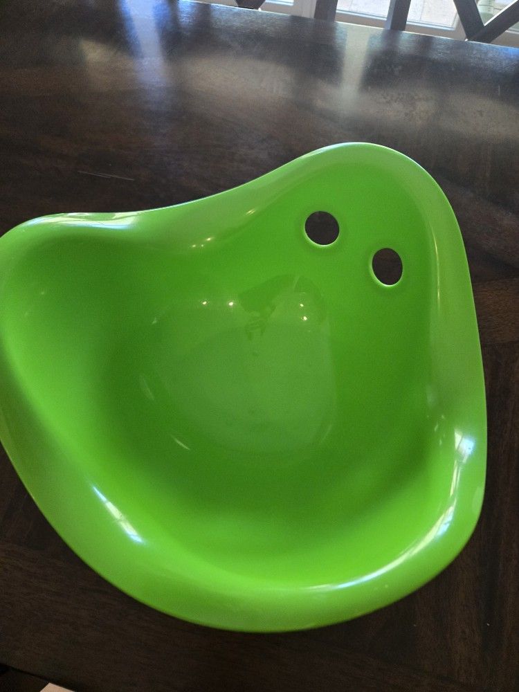 Fat Brain Toys Bilibo Kids Bucket Chair