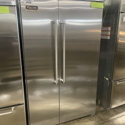 VIKING 48 INCH WIDE BUILT IN REFRIGERATOR 