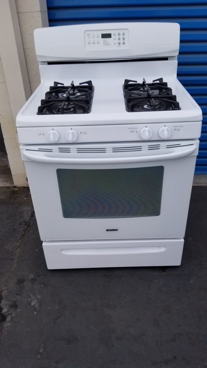 White 30" range stove