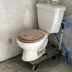 FREE Toilet, And Some Electrical Outlets 
