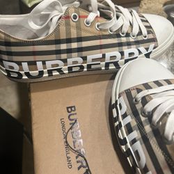 Burberry Shoes With Bag And Receipt And Box 