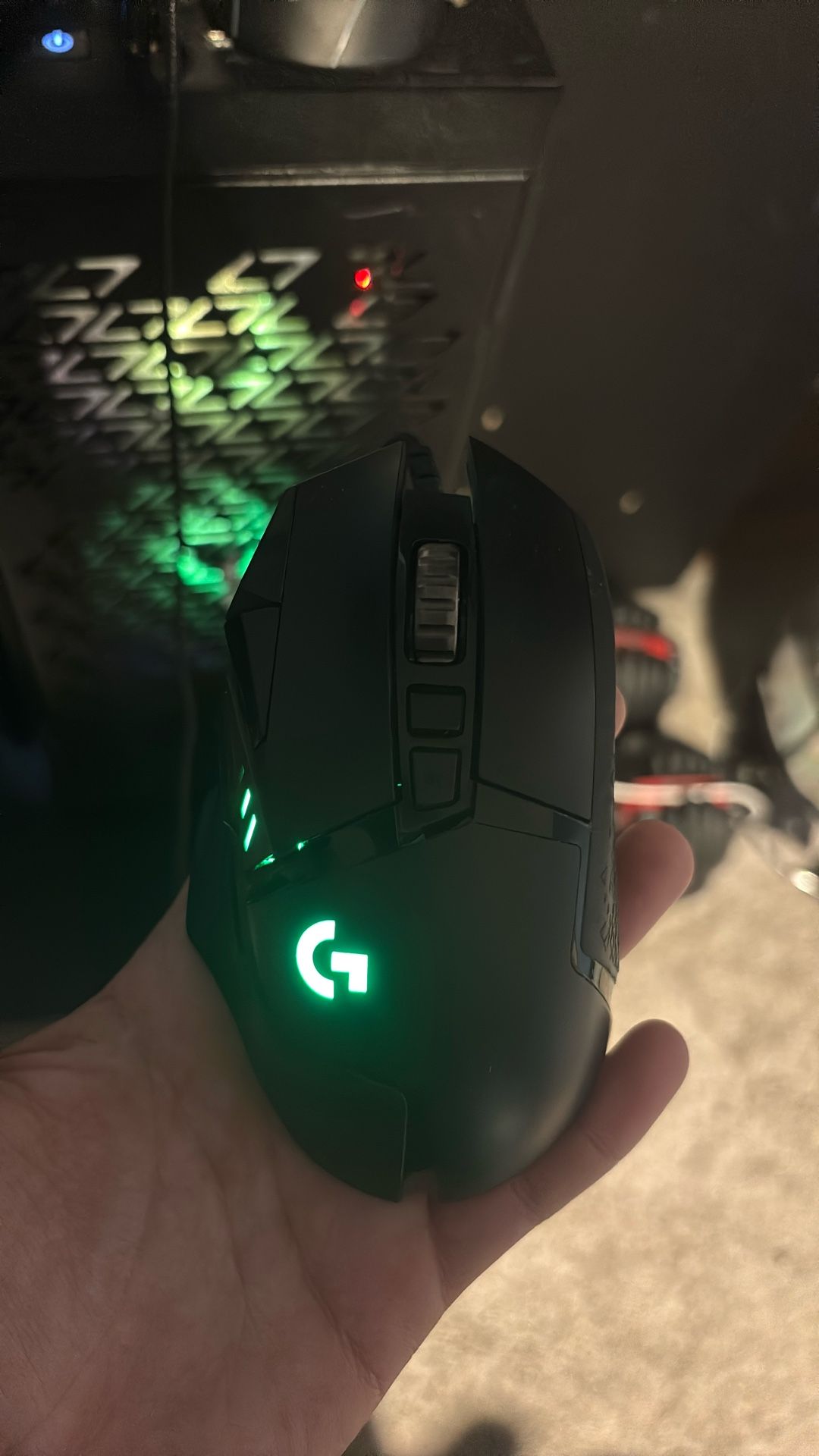 Logitech g502 hero gaming mouse