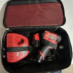 Milwaukee M12 Impact Driver 