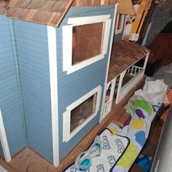 Old Style Farmhouse Dollhouse