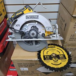 NEW 2026 Model DeWalt 20V XR Brushless 7-1/4" Circular Saw DCS590B
