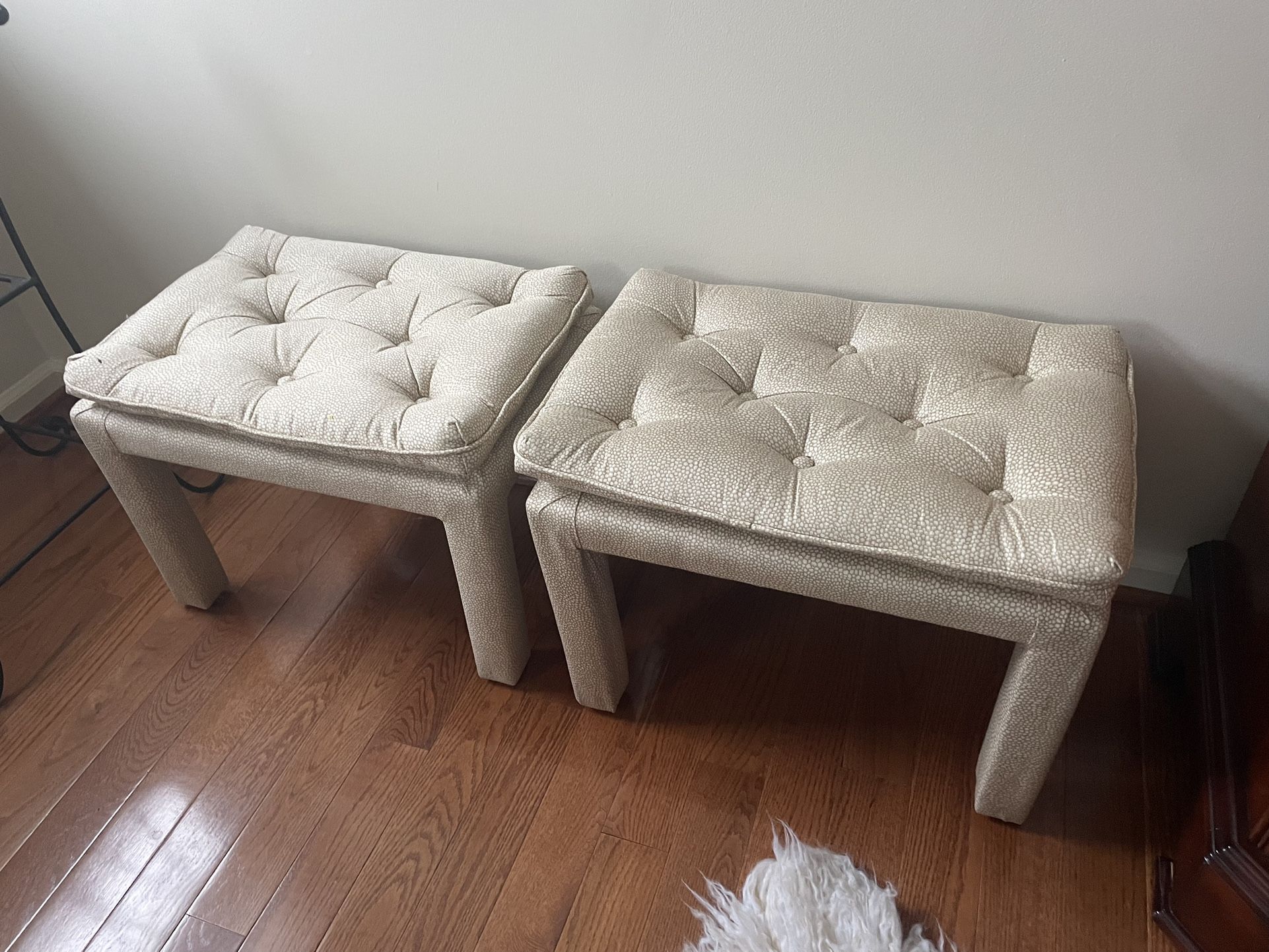 Cushioned bedside Stools
