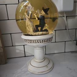 Skeleton Globe 
