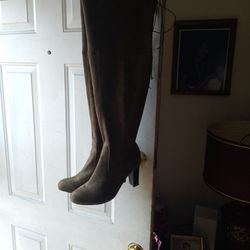 My Sizes 11 Tall Boots, only Wore one time 