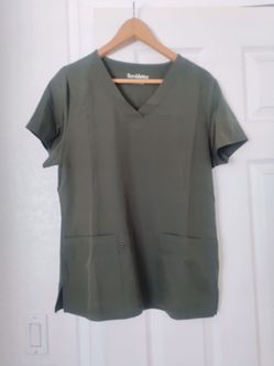 Scrub set