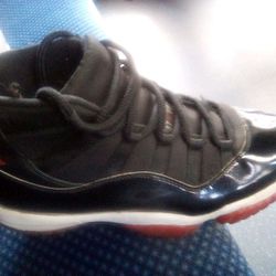 Nike Jordan Retro "Bred"  10.5