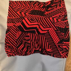 Size Small Soft Fabric Skirt Black And Red 