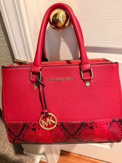 MICHAEL KORS
