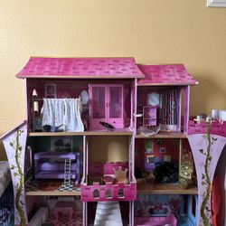 Big BarbieDollHouse 