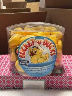 Bucket O’ Ducks Rubber Duck Collection 36 Pieces Bath Toy Set NEW