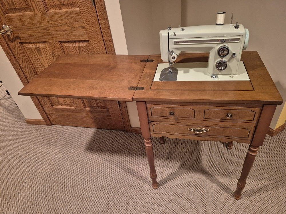 VINTAGE SEARS KENMORE SEWING MACHINE