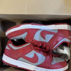 Nike Dunk Low “Unlv”