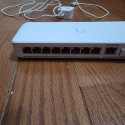 Unifi Flex 2.5G 8