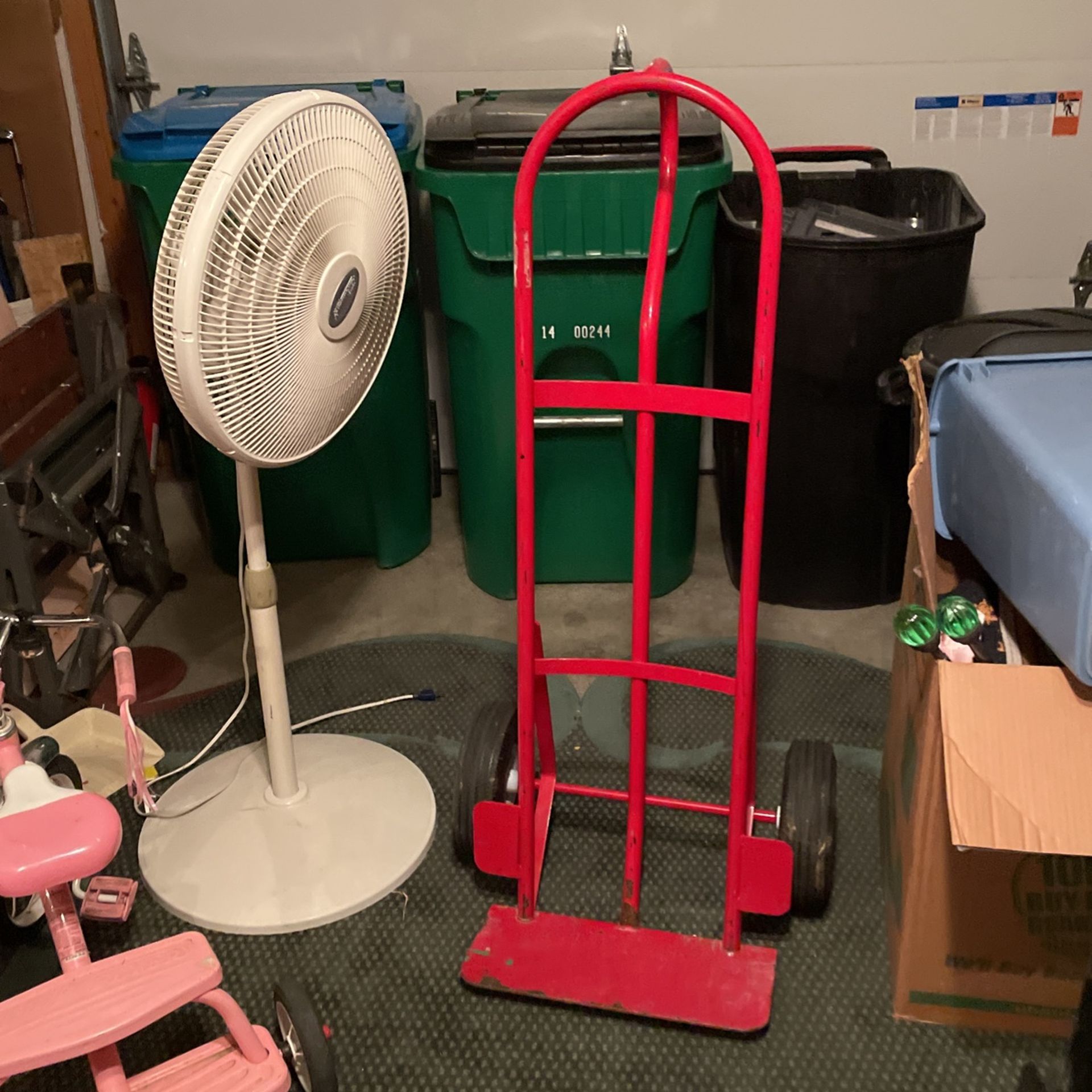 Hand Truck, Dolly