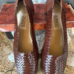 Enzo Angiolini NWT Brown Leather Flats Size 9