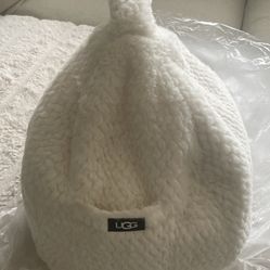 UGG Dawson Lap Pouf Oatmeal Faux Fur Beanbag For Tablet Kindle Iphone & Books