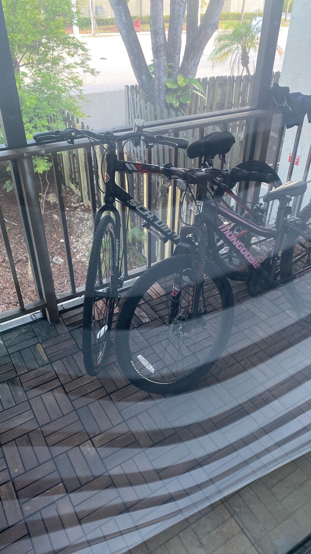 Mountain bike(black and red)