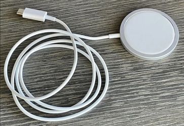 Apple MagSafe Wireless Charger USB-C