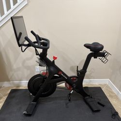 Peloton Exercise Bike (Original) 