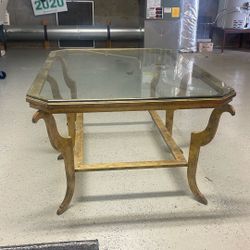 Living/family Room Table 54x38x24.5 In