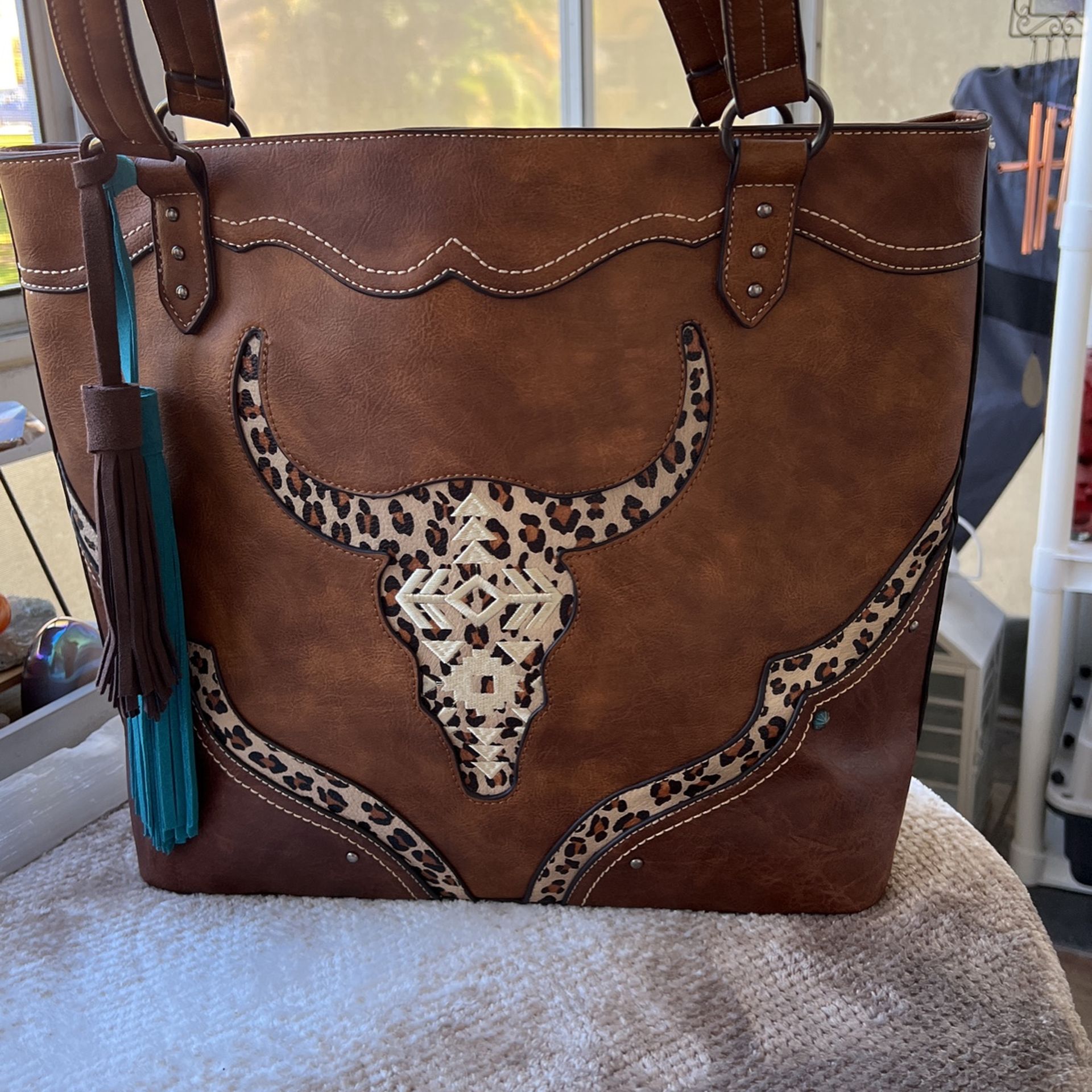 Gorgeous HUGE Leather bag