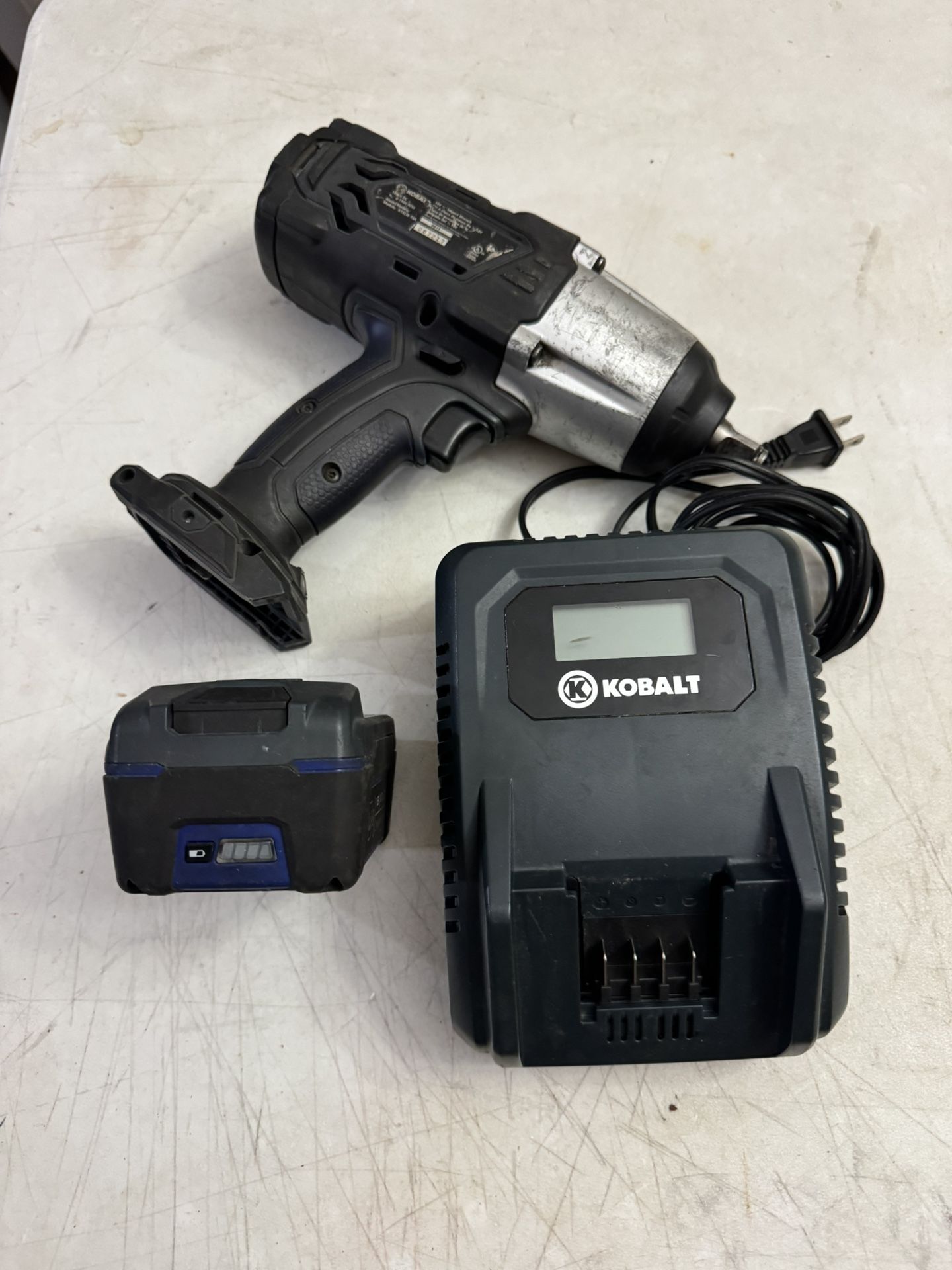 KOBALT 1/2” Drive Impact Wrench Battery And Charger