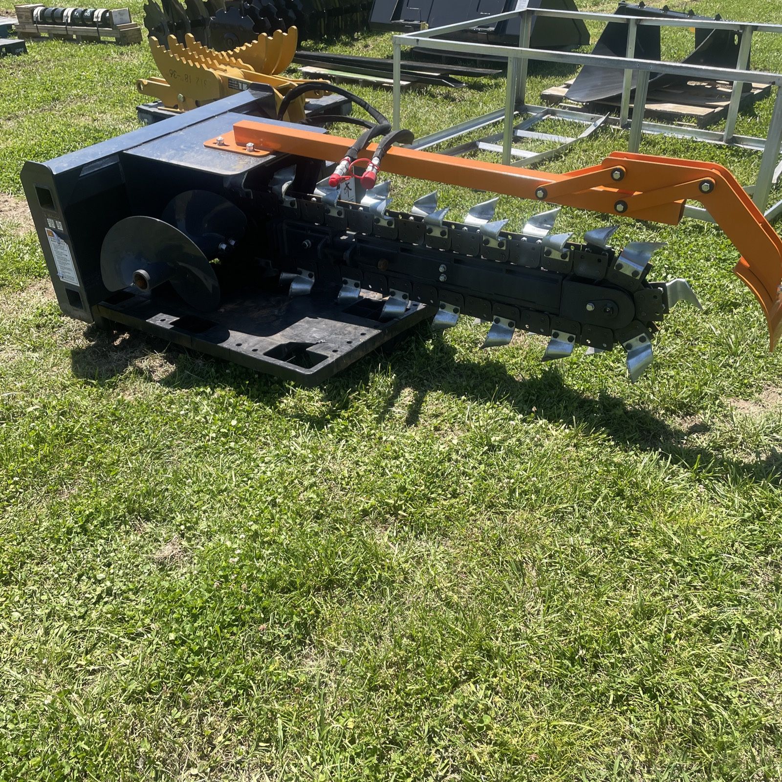 Wolverine Hydraulic Trencher Skid Steer Attachment Ditch Witch Bobcat Cat