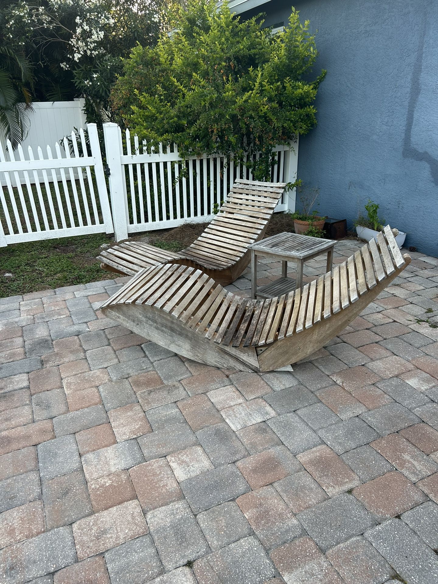 Teak chaise Lounges