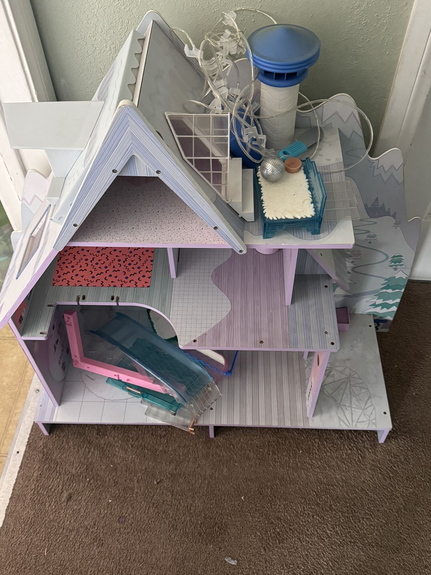 LOL Doll House. Winter Disco 