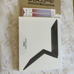Apple Ipad Pro 12.9” 3rd 4th 5th 6th generation Magic Keyboard case new sealed 