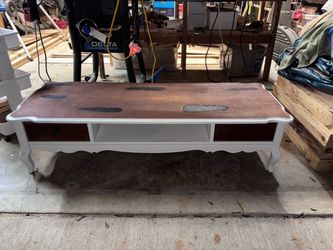 Vintage 1979 Bassett French Provincial Coffee Table