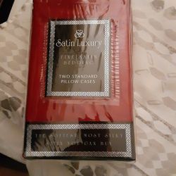 2 Pillow Cases