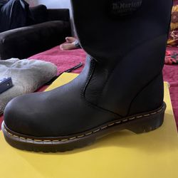 Dr.Martens
