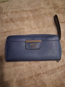 Guess wallet