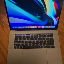 A1707 15" Touchbar Macbook Pro 2.9Ghz i7 16Gb Ram 500Gb SSD