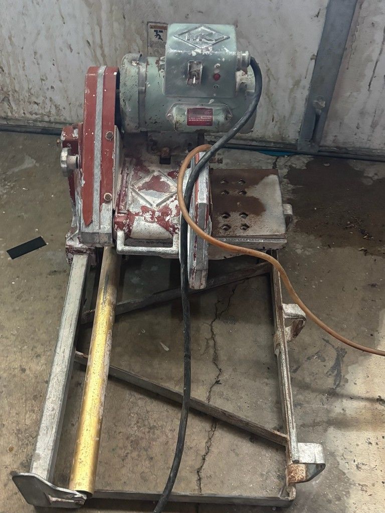 Wet Saw MK 1 1/2 HP 12.5 Amp