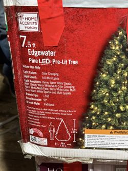 7.5 Edgewater Christmas Tree