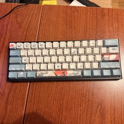 LIMITED EDITION GAMING KEYBOARD HYPER X DUCKY 1 2 MINI