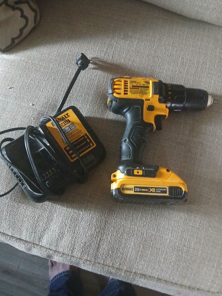 TALADRO DELWAL 20 BL BUENAS CONDITION