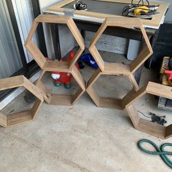 6 Honeycomb Shelves 