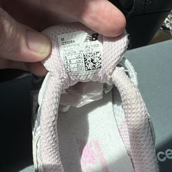 Toddler New Balance Sz 5 