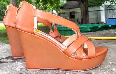 Cherish wedges