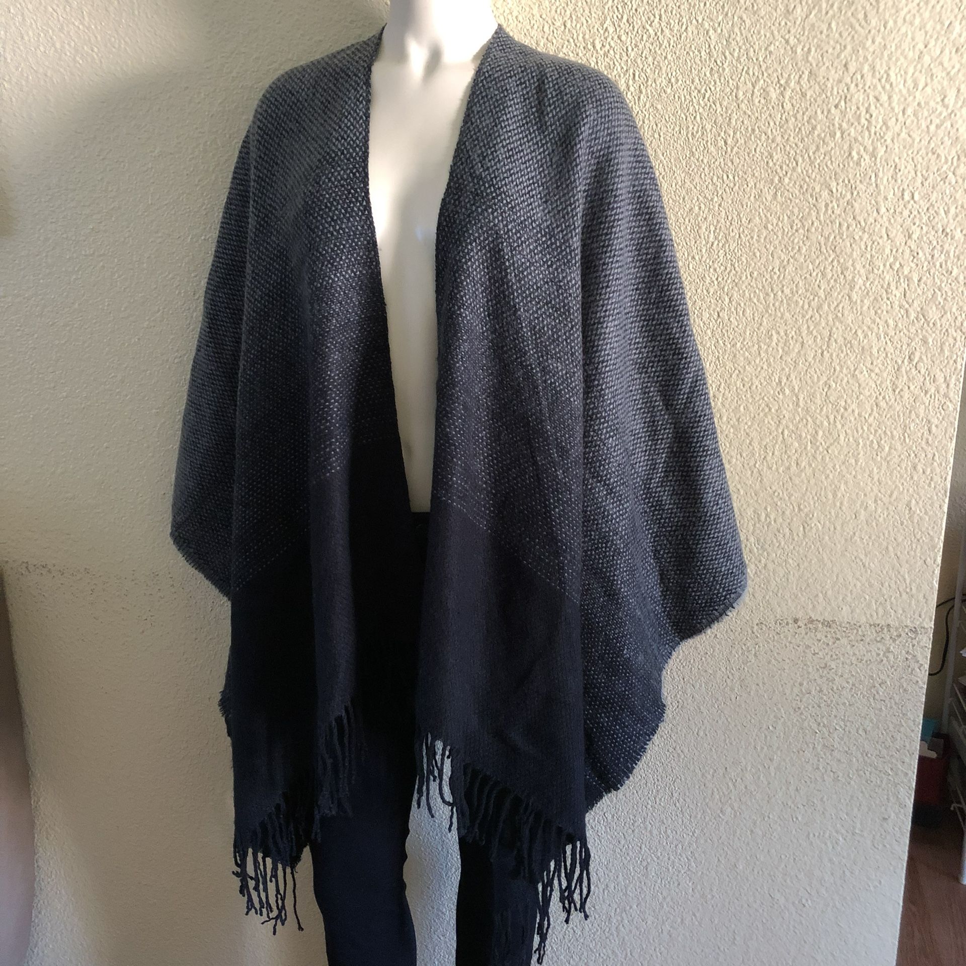 Women’s Gray/Black Poncho Shawls Wrap Fringe One Size