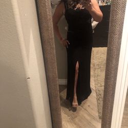 Black dress size small